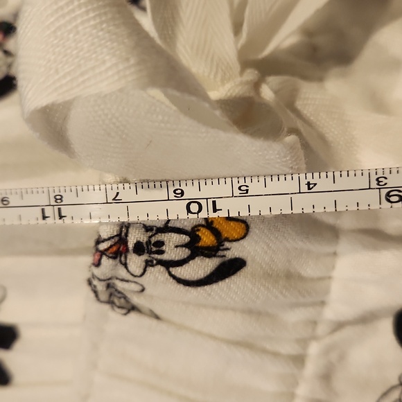 Disney Women Cream Cartoon Character Pants, Size Medium,  New With Tags - Picture 6 of 7